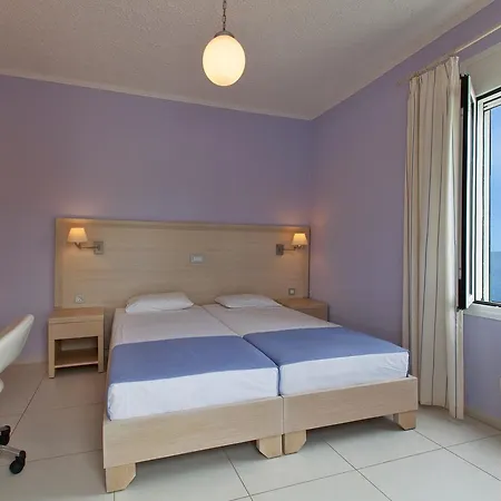 Giorgi's Blue Aparthotel 3*